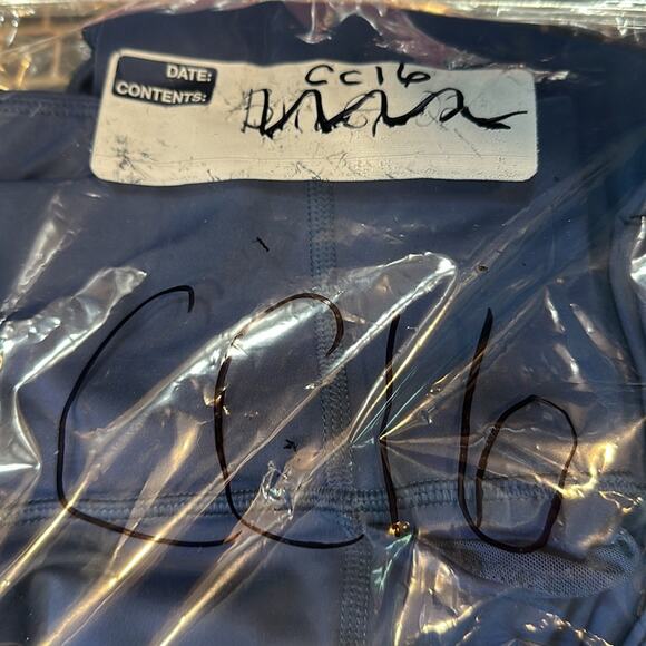 Under Armour Women’s Compression Leggings Size Large L Blue Athletic Gym Workout - Picture 10 of 10